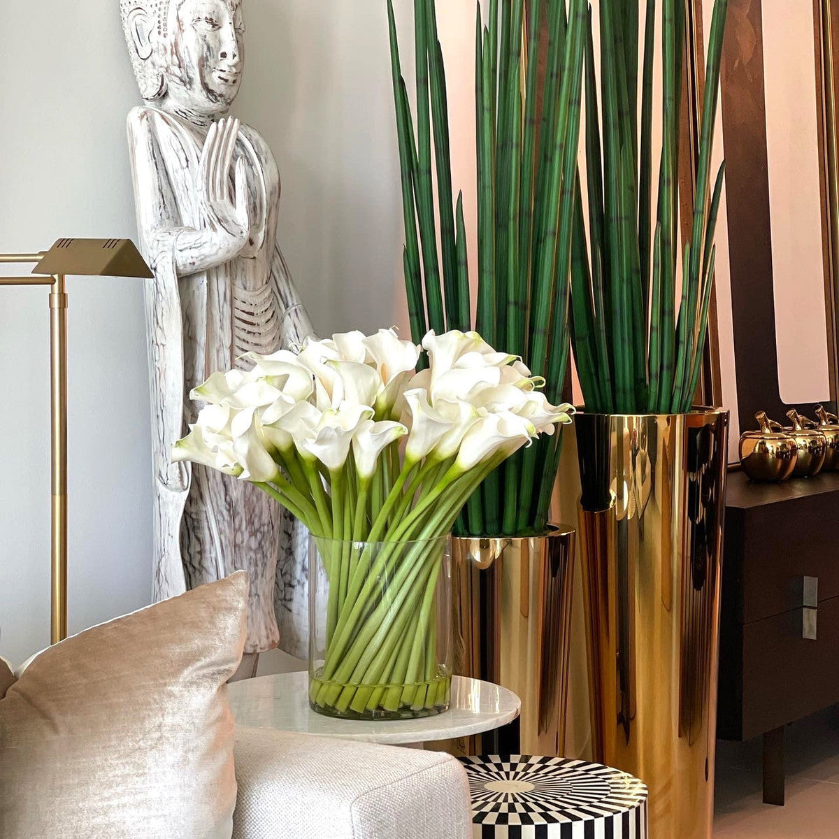Calla Lilies in Glass Cylinder – The Ever Botanic